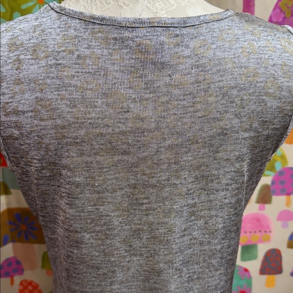 By Design Tank Top. Medium - Picture 6 of 10